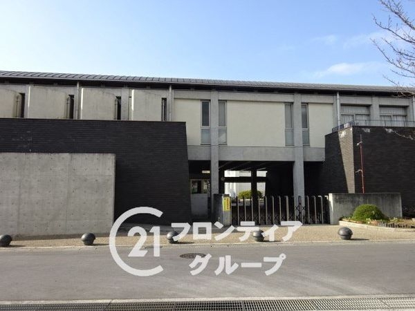北葛城郡河合町泉台２丁目の土地(河合町立河合第一小学校)