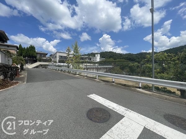 生駒市萩の台４丁目　新築一戸建て　１期　全１区画