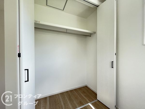 葛城市中戸　新築一戸建て　５号棟