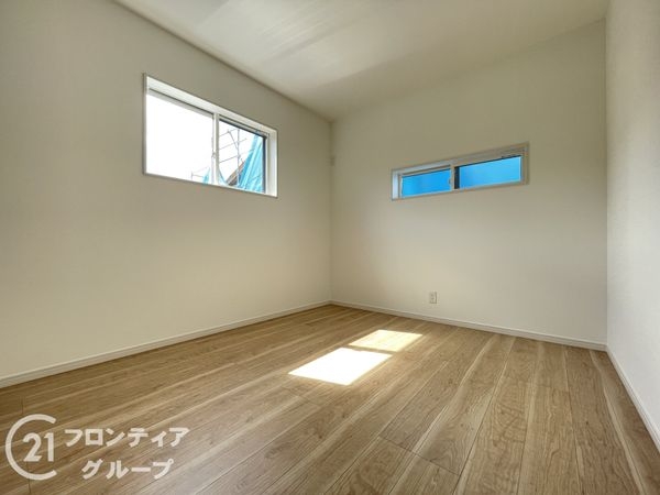 葛城市中戸　新築一戸建て　５号棟
