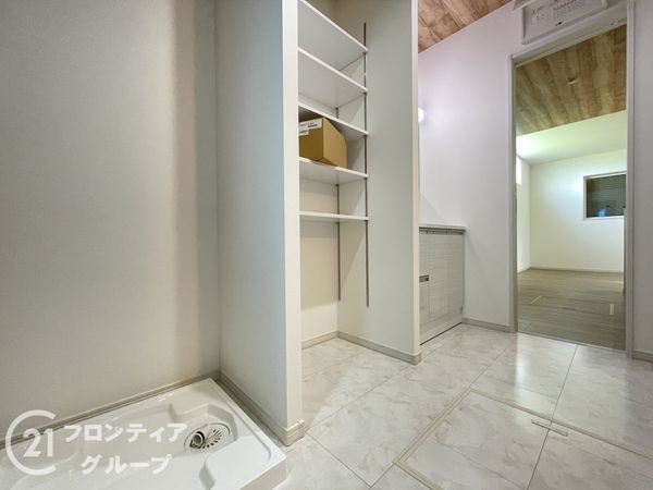 葛城市中戸　新築一戸建て　５号棟