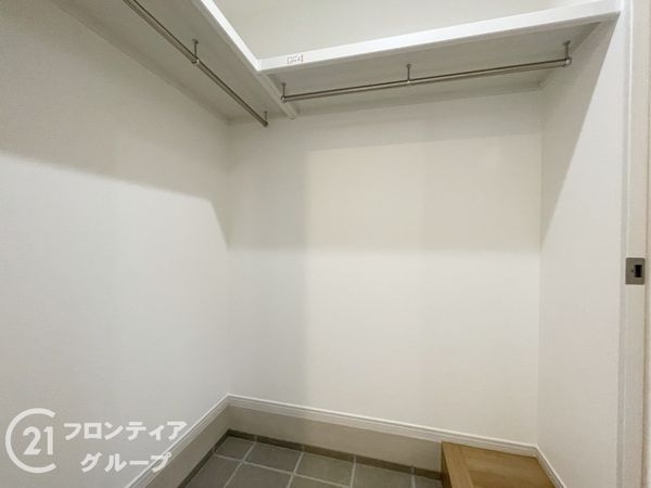 葛城市中戸　新築一戸建て　２号棟