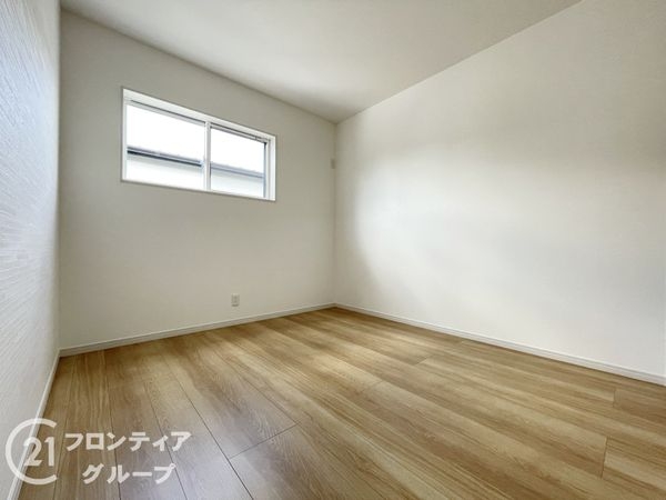 葛城市中戸　新築一戸建て　２号棟