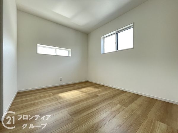 葛城市中戸　新築一戸建て　２号棟