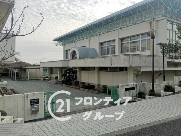 生駒市鹿ノ台西３丁目　新築一戸建て　第１　全１区画(生駒市立鹿ノ台中学校)