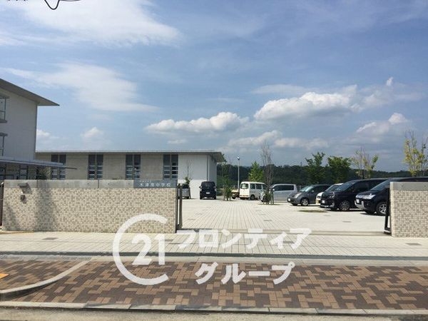 木津川市梅美台３丁目の中古一戸建て(木津川市立木津南中学校)
