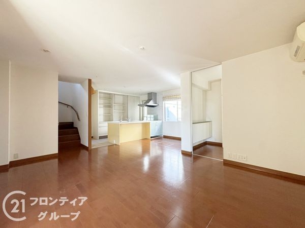木津川市梅美台３丁目の中古一戸建て