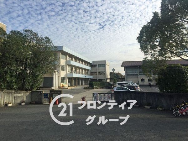生駒市真弓４丁目の中古一戸建て(生駒市立真弓小学校)