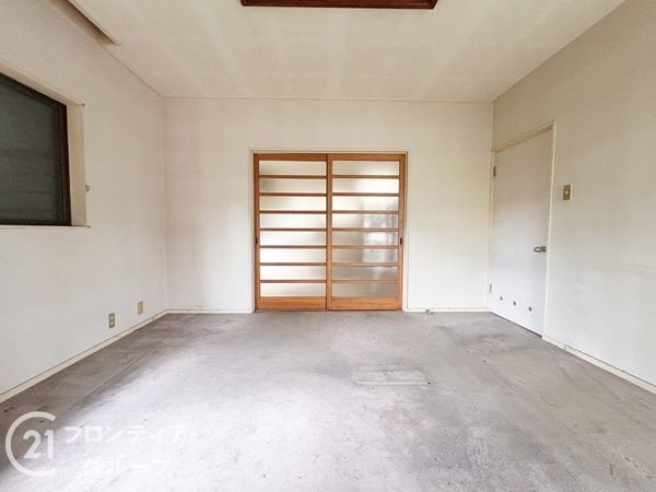 生駒市真弓４丁目の中古一戸建て