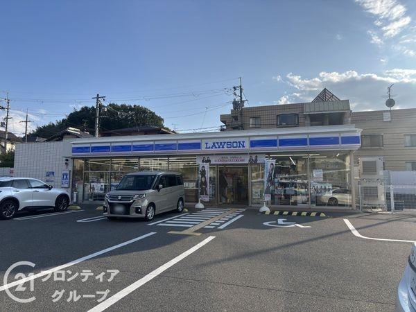 生駒市真弓２丁目　新築一戸建て　Ｂ号棟(ローソン学研北生駒駅前店)