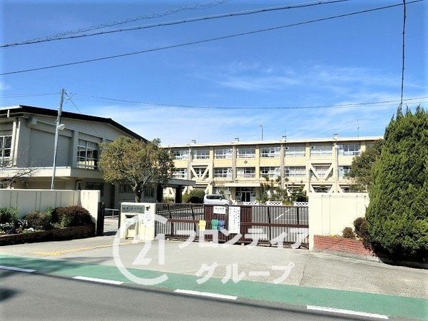 京田辺市山手東１丁目の中古一戸建て(京田辺市立松井ケ丘小学校)