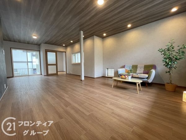 京田辺市山手東１丁目　中古一戸建て