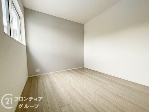奈良市富雄元町４丁目　新築一戸建て