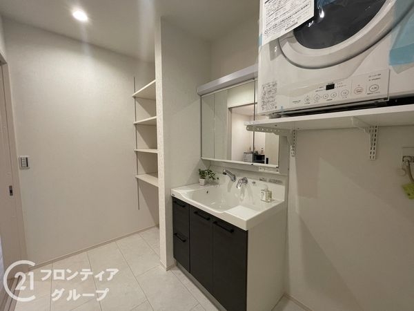 奈良市富雄元町４丁目　新築一戸建て
