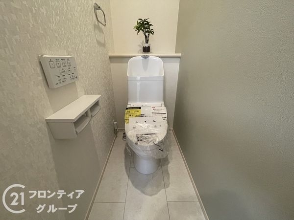 奈良市富雄元町４丁目　新築一戸建て