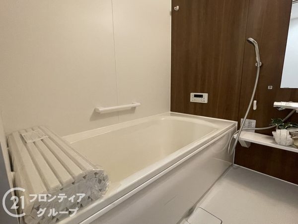 奈良市富雄元町４丁目　新築一戸建て