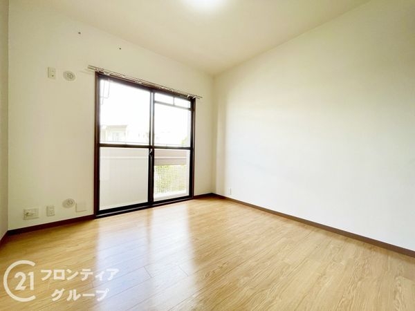 真美ヶ丘中央一番街１１号棟　中古マンション