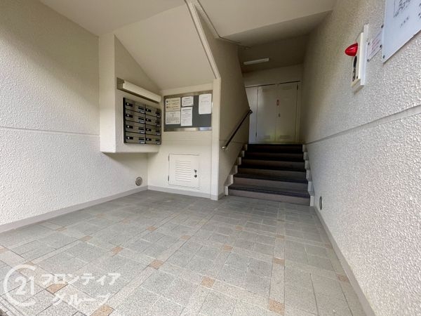 真美ヶ丘中央一番街１１号棟　中古マンション