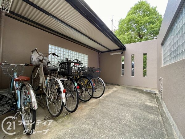 真美ヶ丘中央一番街１１号棟　中古マンション