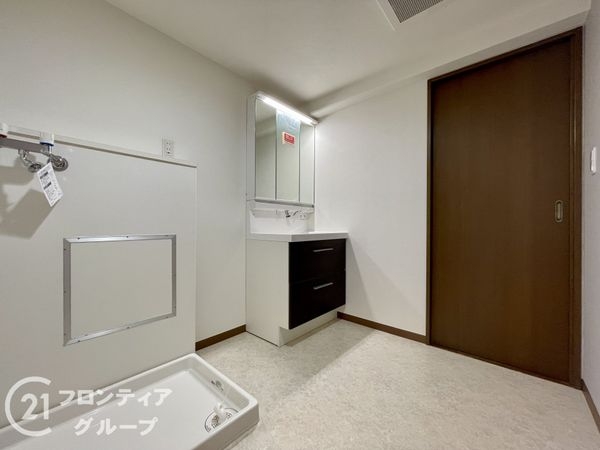 真美ヶ丘中央一番街１１号棟　中古マンション