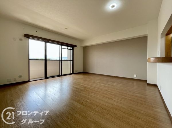 真美ヶ丘中央一番街１１号棟　中古マンション