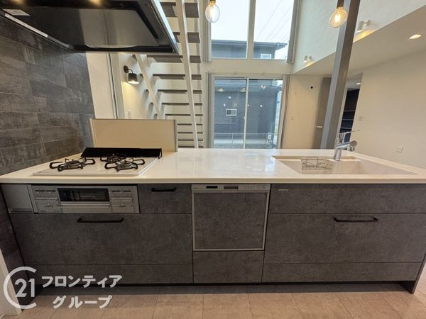 京田辺市同志社山手４丁目　中古一戸建て