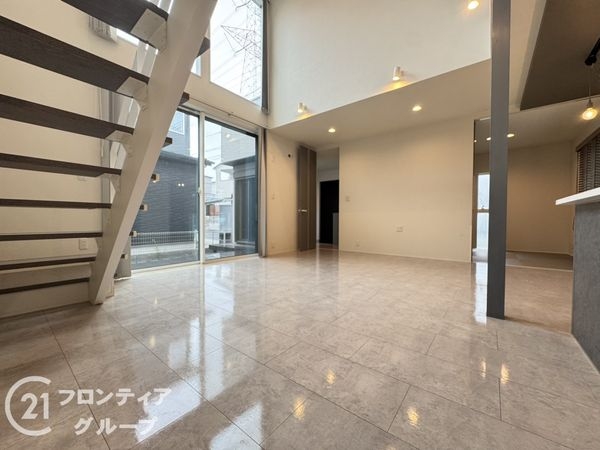 京田辺市同志社山手４丁目　中古一戸建て