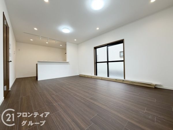 香芝市上中　中古一戸建て