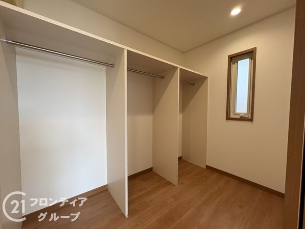 生駒市西白庭台１丁目の中古一戸建て