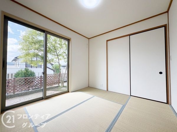 生駒市西白庭台１丁目の中古一戸建て