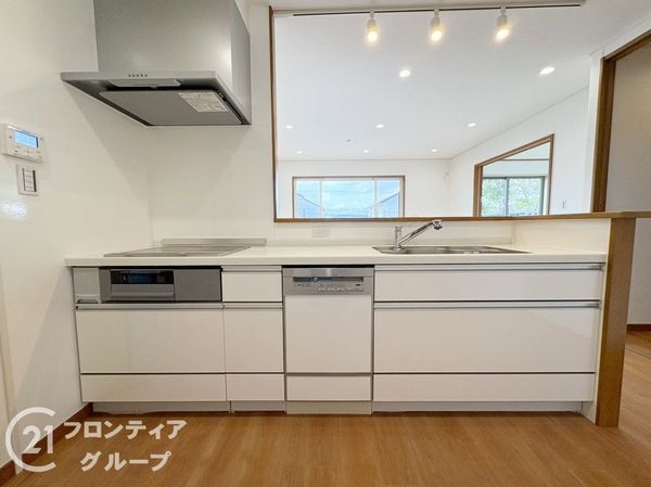 生駒市西白庭台１丁目の中古一戸建て