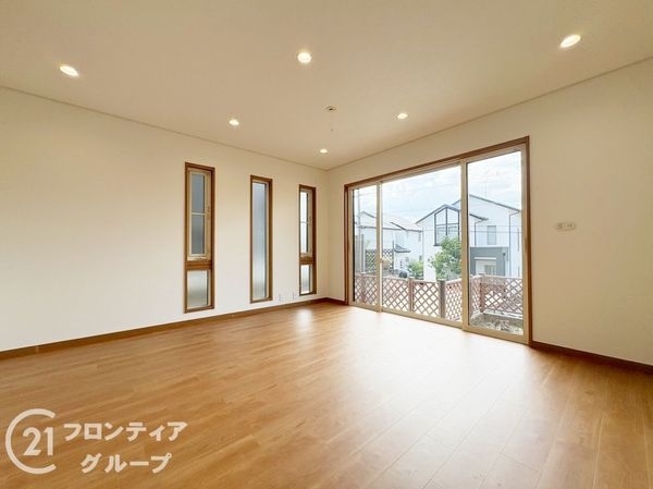 生駒市西白庭台１丁目の中古一戸建て