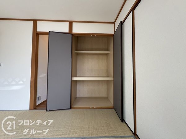 生駒市西白庭台１丁目の中古一戸建て