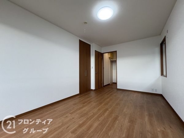 生駒市西白庭台１丁目の中古一戸建て