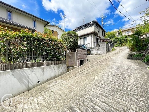 生駒市有里町の中古一戸建て