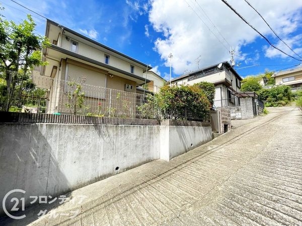 生駒市有里町の中古一戸建て