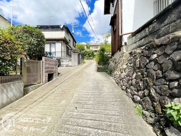 生駒市有里町　中古一戸建て