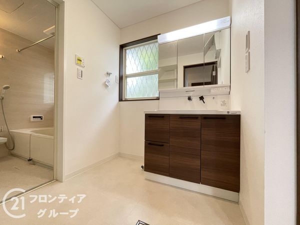 奈良市左京３丁目の中古一戸建て