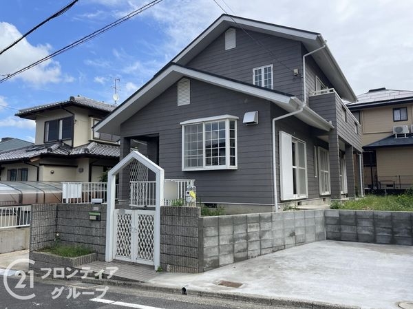 奈良市左京3丁目 中古一戸建て
