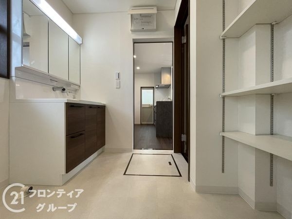 奈良市左京３丁目の中古一戸建て