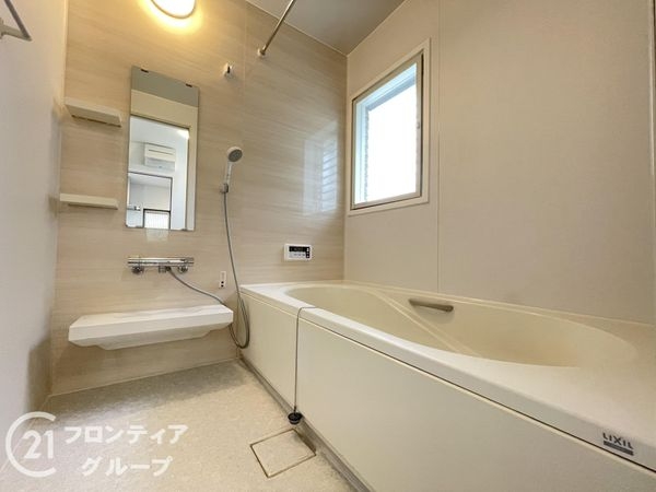 奈良市左京３丁目　中古一戸建て