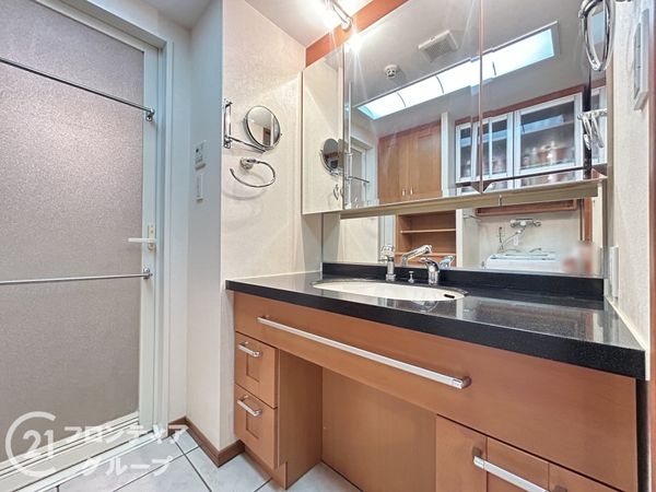 新大宮パークスイーツスプレンディッド　中古マンション