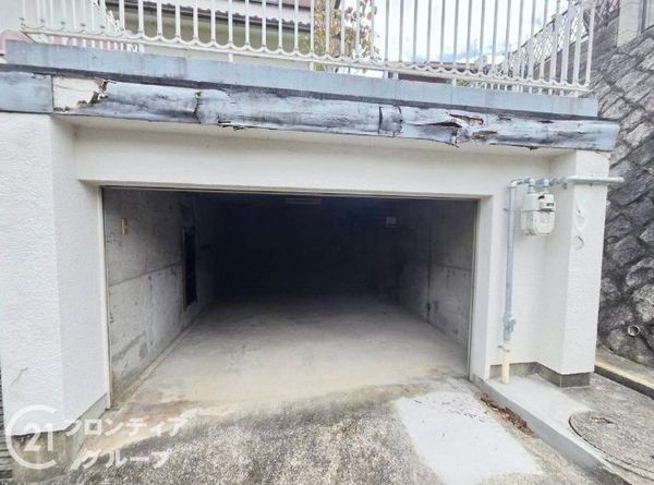 生駒市あすか野北２丁目の中古一戸建て