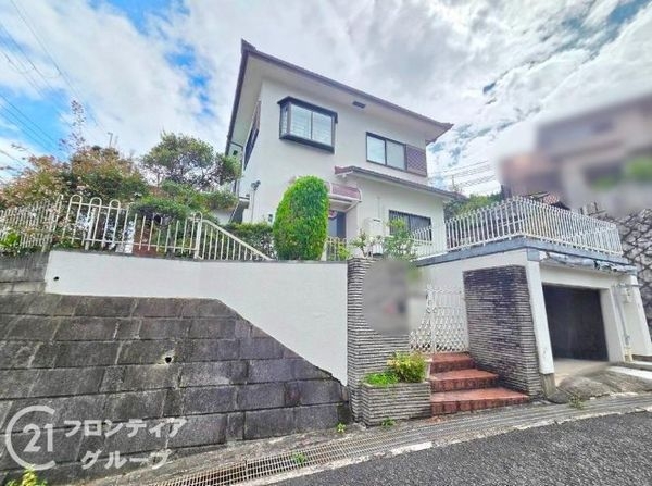 生駒市あすか野北２丁目　中古一戸建て