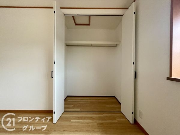 香芝市下田東３丁目の中古一戸建て