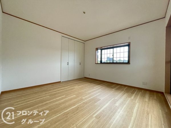 香芝市下田東３丁目の中古一戸建て
