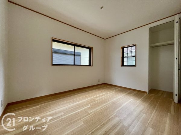 香芝市下田東３丁目の中古一戸建て