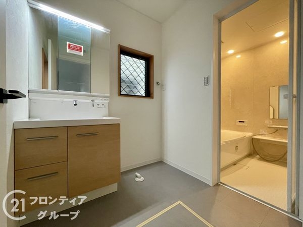 香芝市下田東３丁目の中古一戸建て