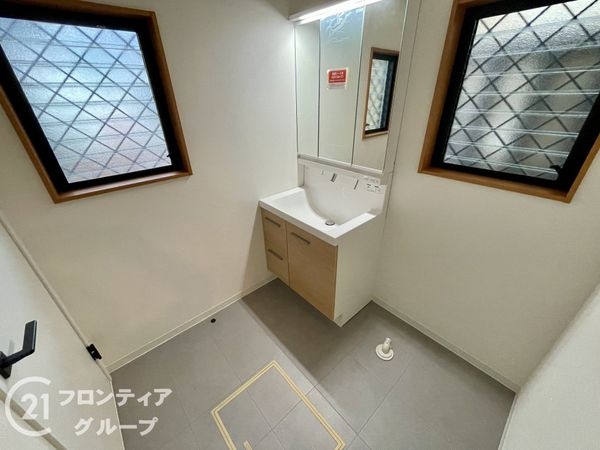 香芝市下田東３丁目の中古一戸建て