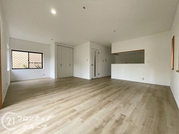 香芝市下田東３丁目の中古一戸建て